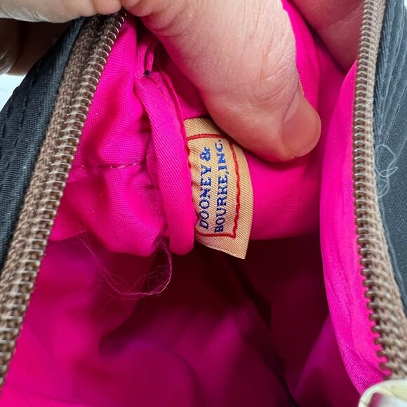 Vintage Dooney & Bourke Bag Womens 7 X 7.5 Crossbody Shoulder Mini Black Nylon - Picture 8 of 16